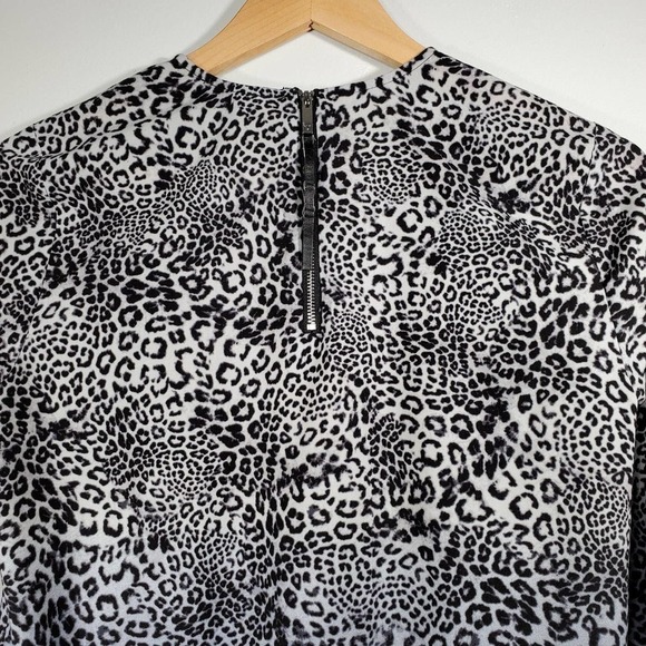 Vince Camuto Ombre Leopard Print High Low Long Sleeve Blouse Blue Size XS - Picture 6 of 11